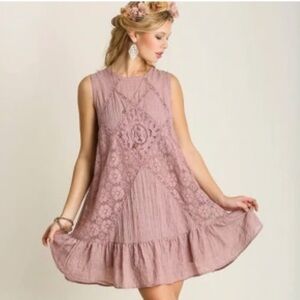 Umgee Women's Crochet Lace Babydoll Dress in Mauve Pink
Sleeveless Boho